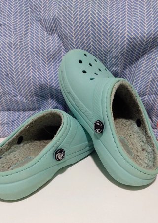 Crocs Invierno Niña/Niño Talla C13 (30-31)