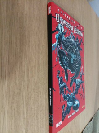 UNIVERSO VENENO