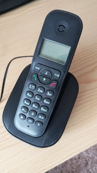 Teléfono fijo inalámbrico negro