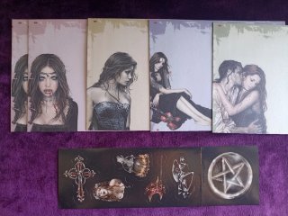 Papelería Gótica - Set de Tarjetas y Adornos