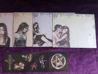Papelería Gótica - Set de Tarjetas y Adornos