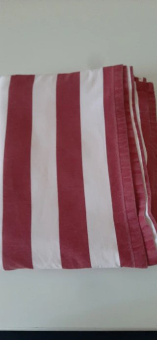 Copriletto/Copritutto a Righe Rosse e Bianche