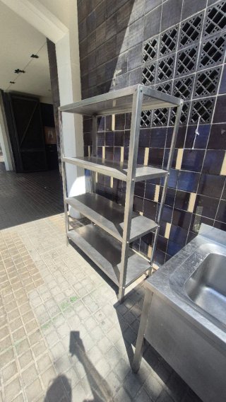 Estantería metálica de 4 baldas