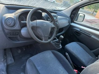 PEUGEOT BIPPER 1.4hd 70cv, 5v, recien cambiada dis