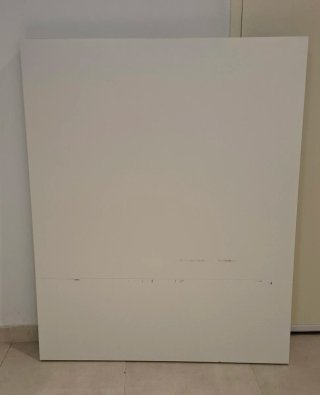 Cabecero de cama beige y blanco