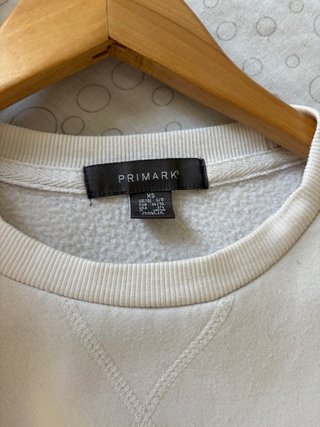 Sudadera Primark Blanca con Dibujo Rosa.