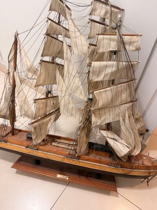 Maqueta de barco para restaurar