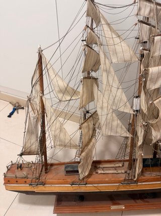 Maqueta de barco para restaurar
