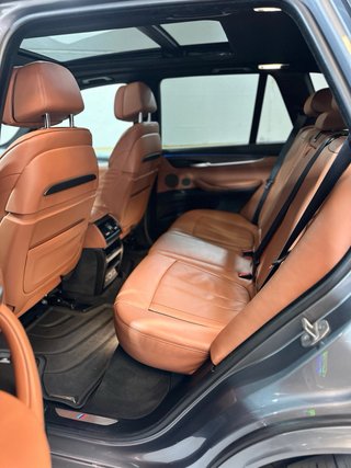 BMW X5 M50D Full