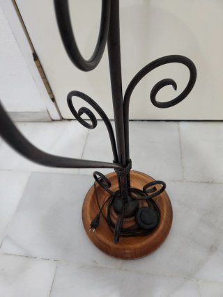 Lámpara de pie madera y metal