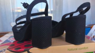 Zapatos de tacón negros con plataforma