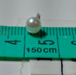 Pendientes de Plata de Ley con Perla Sintética