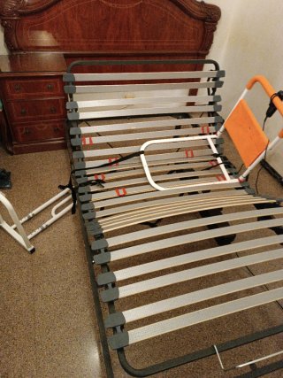 Urge por mudanza Cama articulada 105cm buen estado