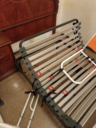 Urge por mudanza Cama articulada 105cm buen estado