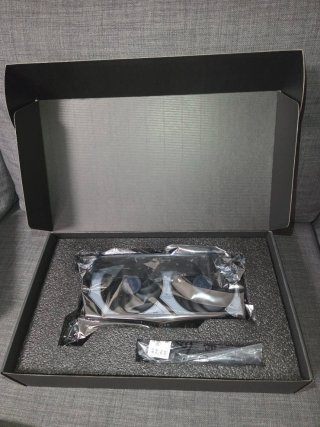 Scheda Video ASUS Dual RTX 5070 OC 12GB