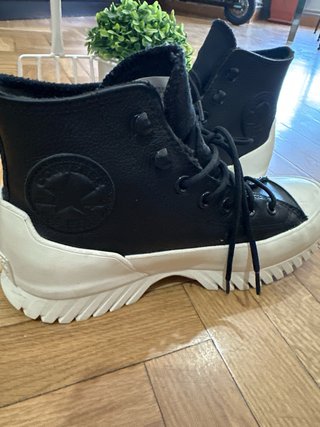 Converse Botas Negras y Blancas