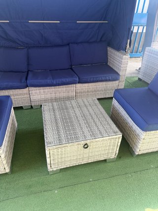 Conjunto Terraza Exterior con Parasol