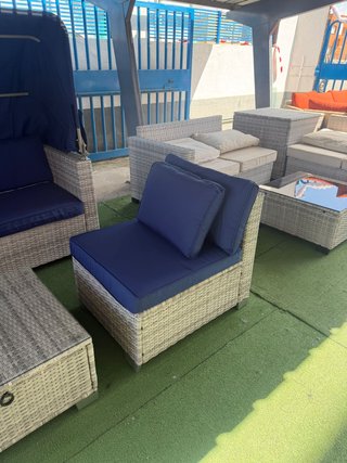 Conjunto Terraza Exterior con Parasol