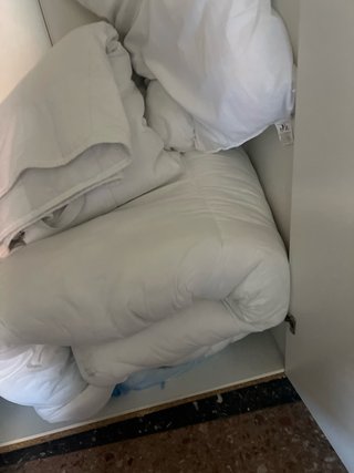 Edredón blanco poliéstermuy calentito