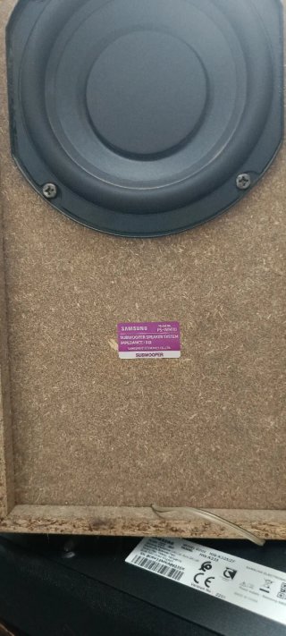 Barra de Sonido y Subwoofer Samsung Negro