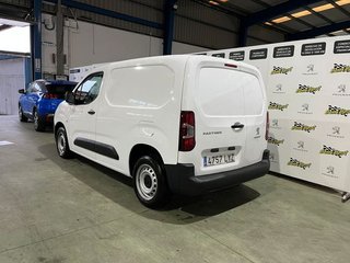 Peugeot Partner PRO STANDAR 100 CV