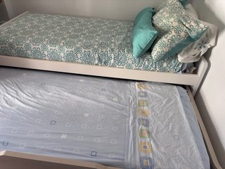 Cama nido con 2 cajones, buen estado. Muebles lojo