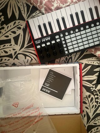 Akai APC KEY 25 Controlador MIDI