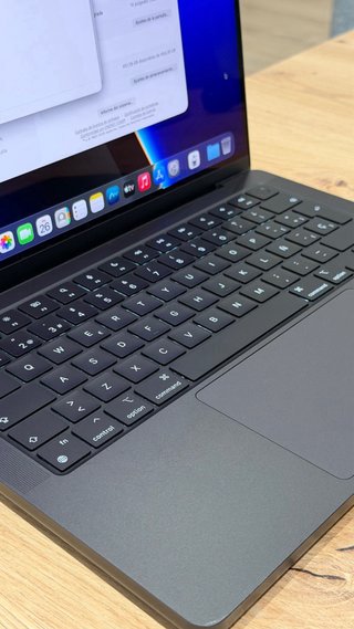 NUEVO MacBook Pro M4 512GB