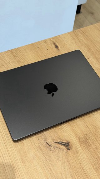 NUEVO MacBook Pro M4 512GB