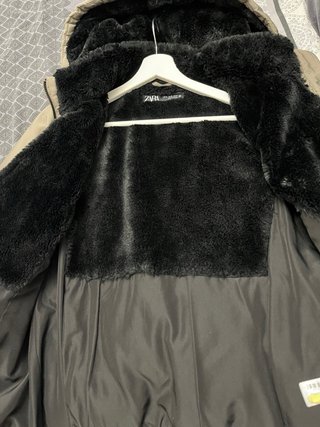 Pluma Zara beige y negro