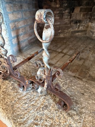 Morillos para chimenea de hierro forjado