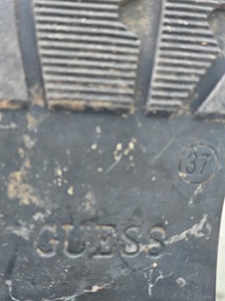 Botas Guess Negras Talla 37,con solo 3 usos !