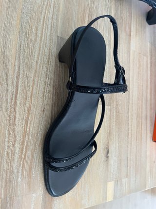 Sandalias Negras Brillantes