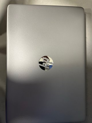 Portátil HP i5 1135 8GB RAM 500GB W11