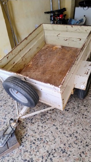 Se alquila carro remolque