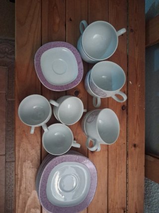 Juego de café 24 piezas blanco y morado