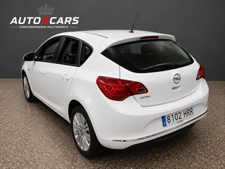 Opel Astra 2013