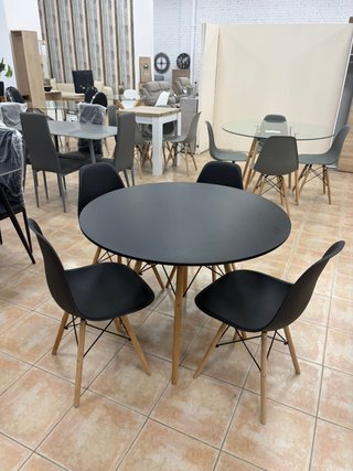 Conjunto Mesa Redonda Nórdica con 4 Sillas negra