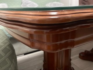 Mesa comedor madera y robusta. Sin cristal