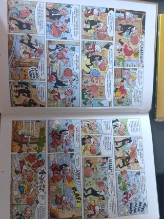Lote de 6 comics. Mortadelo, Astérix, Super Lopez.