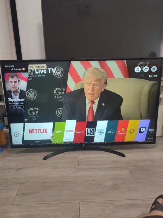 LG Smart TV 65 4K UHD WiFi