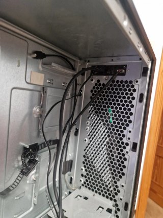 Caja PC Gaming MSI MAG Infinite S3