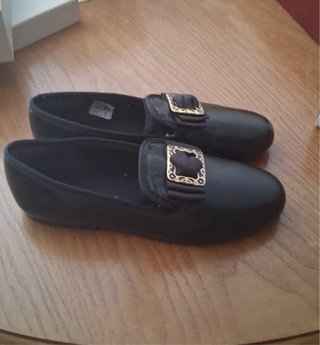 Zapatos niño negros con hebilla talla 31.  Ojo!!!