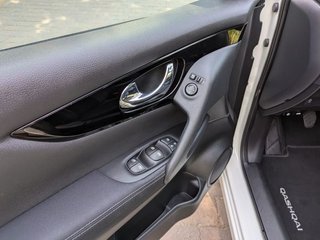 Nissan Qashqai Acenta DIG-T 103 kW