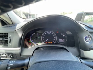 Lexus  CT 200h  2013