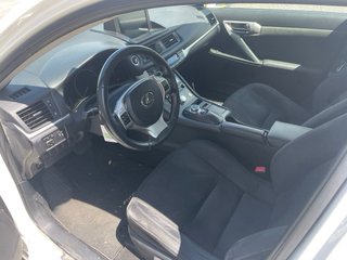 Lexus  CT 200h  2013