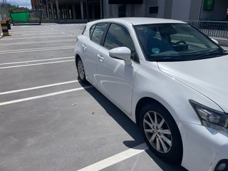 Lexus  CT 200h  2013