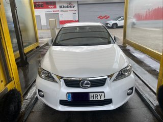 Lexus  CT 200h  2013