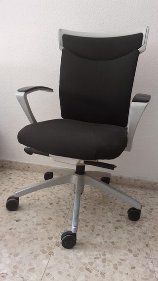 Silla de oficina ergonómica