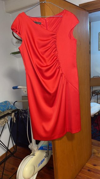 Vestido rojo fiesta drapeado